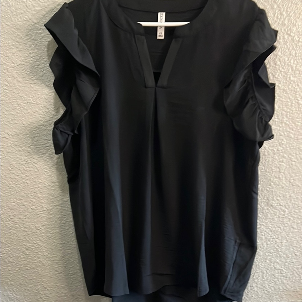 Zenana Elegant Black Ruffle Sleeve Top size 2X New - Picture 1 of 6